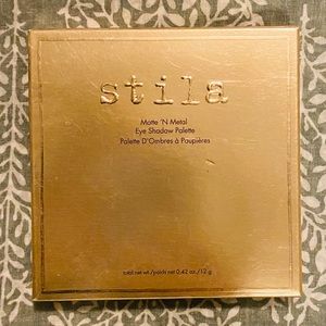 Stila Matte N’ Metal eyeshadow palette